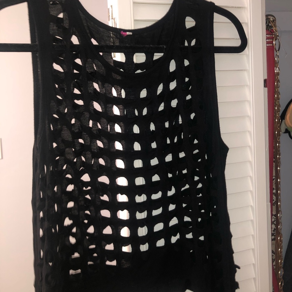 ☆ black cut out tank top ☆
